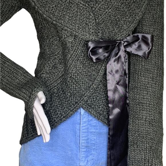 Twenty One Chunky Sweater Gray Satin Ribbon Side Tie Size S - Picture 3 of 9
